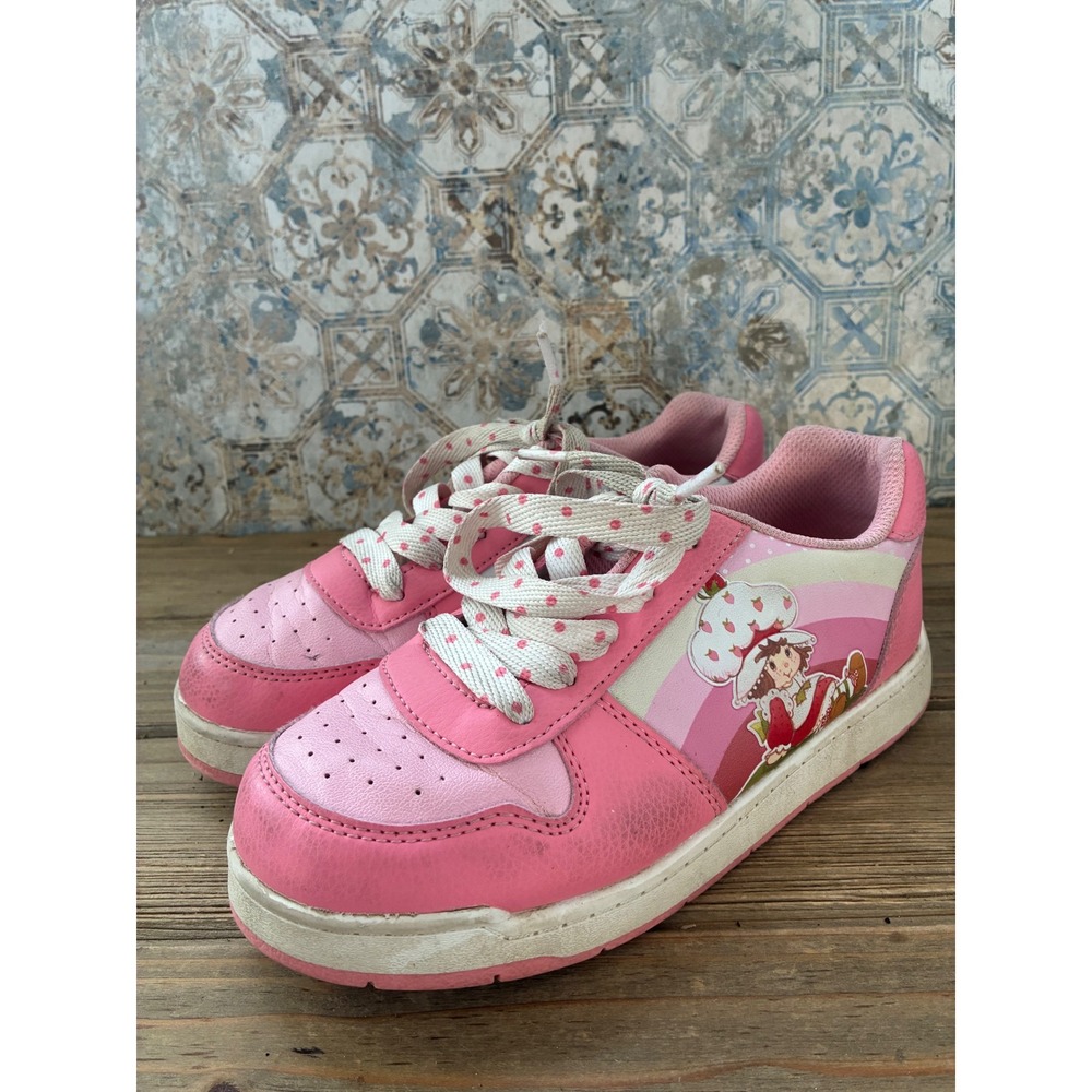 Strawberry Shortcake Girls Pink Low Top Sneakers Character Shoes Size 3